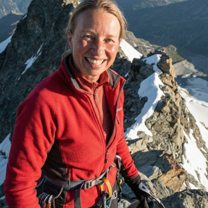 Silke Brehm als Bergsteigerin, KI-generiertes Bild